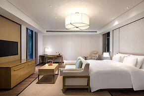 Bright QiandaoLake Resort