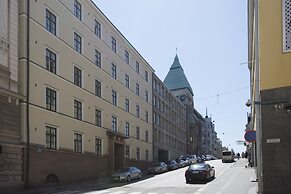 2ndhomes Bright 2BR Apartment