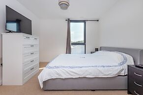 Brand new modern flat in Bermondsey