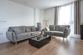 Brand new modern flat in Bermondsey