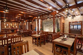 Airport Himalaya Boutique Hotel