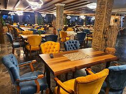 Rey Hotel & Restorant