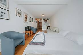 Sea view studio Tibor