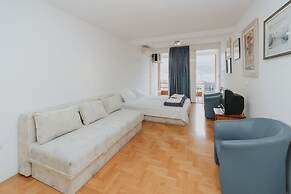 Sea view studio Tibor