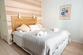 2ndhomes Bright Studio by Esplanade Park