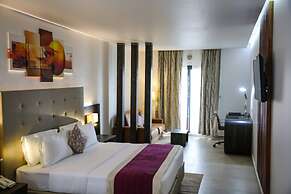 Platinum Cocotiers Hotel