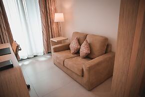 Platinum Cocotiers Hotel