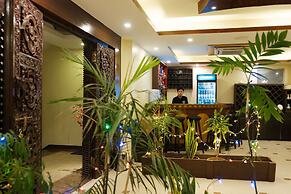 Forbes Hotel and Apartment