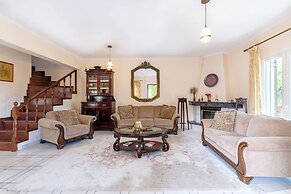 Villa Armeni by Corfuescapes