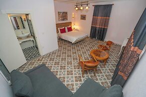 Kensington Laden Palas Buyukada