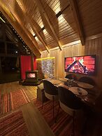 Aurora Suit Bungalov