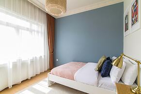 Chic and Cozy Flat Near Istiklal Street in Beyoglu