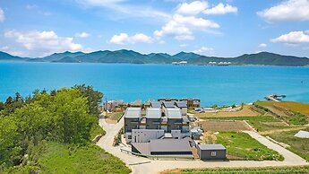 Namhae Ourpoolvilla