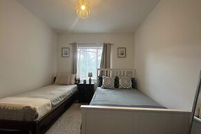 Inviting & Spacious 3BD Flat - Shadwell