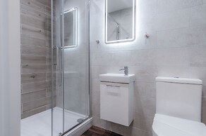 Hill House Country Estate - Princes Gate