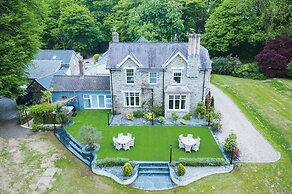 Hill House Country Estate - Princes Gate