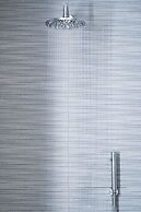 Hill House Country Estate - Princes Gate