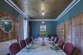 Hill House Country Estate - Princes Gate