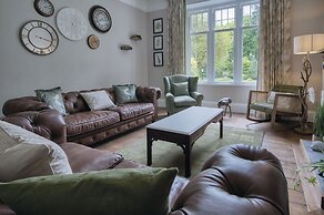 Hill House Country Estate - Princes Gate