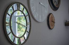 Hill House Country Estate - Princes Gate