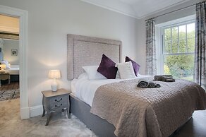 Hill House Country Estate - Princes Gate