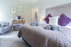 Hill House Country Estate - Princes Gate