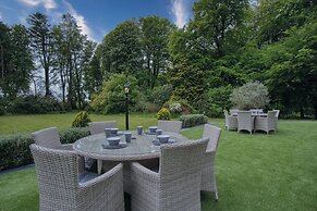 Hill House Country Estate - Princes Gate