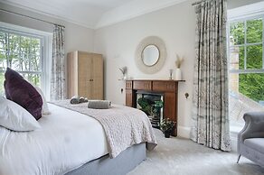 Hill House Country Estate - Princes Gate