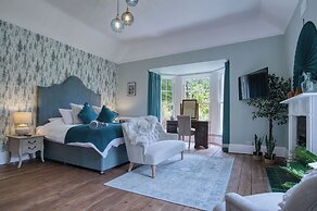 Hill House Country Estate - Princes Gate