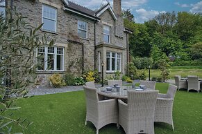 Hill House Country Estate - Princes Gate