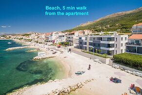 Apartment With Balcony, 5 min Walking to the Beach