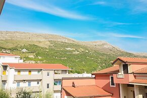 Apartment With Balcony, 5 min Walking to the Beach