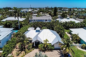 Conch Out Beach House managed by Beach Retreats