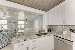 Chasing Waves managed by Beach Retreats