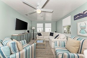 Chasing Waves managed by Beach Retreats