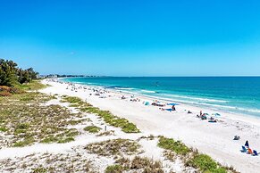 Chasing Waves managed by Beach Retreats