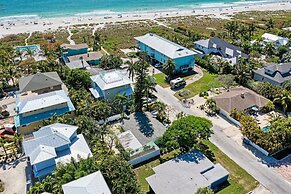 Chasing Waves managed by Beach Retreats