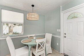 Chasing Waves managed by Beach Retreats