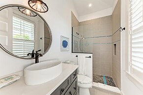 Slice of Paradise managed by Beach Retreats