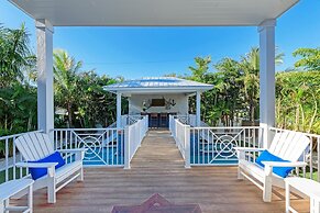 Slice of Paradise managed by Beach Retreats