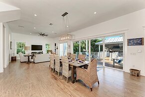 Slice of Paradise managed by Beach Retreats