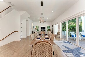 Slice of Paradise managed by Beach Retreats