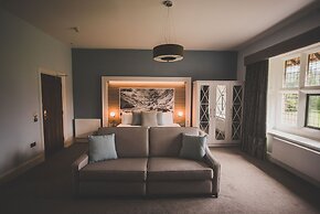 Caer Rhun Hall Hotel