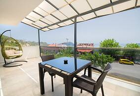 Mulberry Suit Aparts