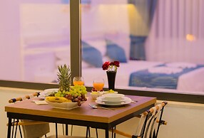 Mulberry Suit Aparts