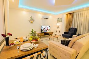 Mulberry Suit Aparts