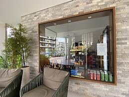 Mana Beach Experience by All