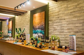 Mana Beach Experience by All