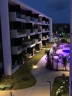 Mana Beach Experience by All