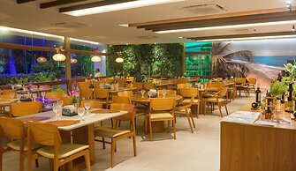 Mana Beach Experience by All